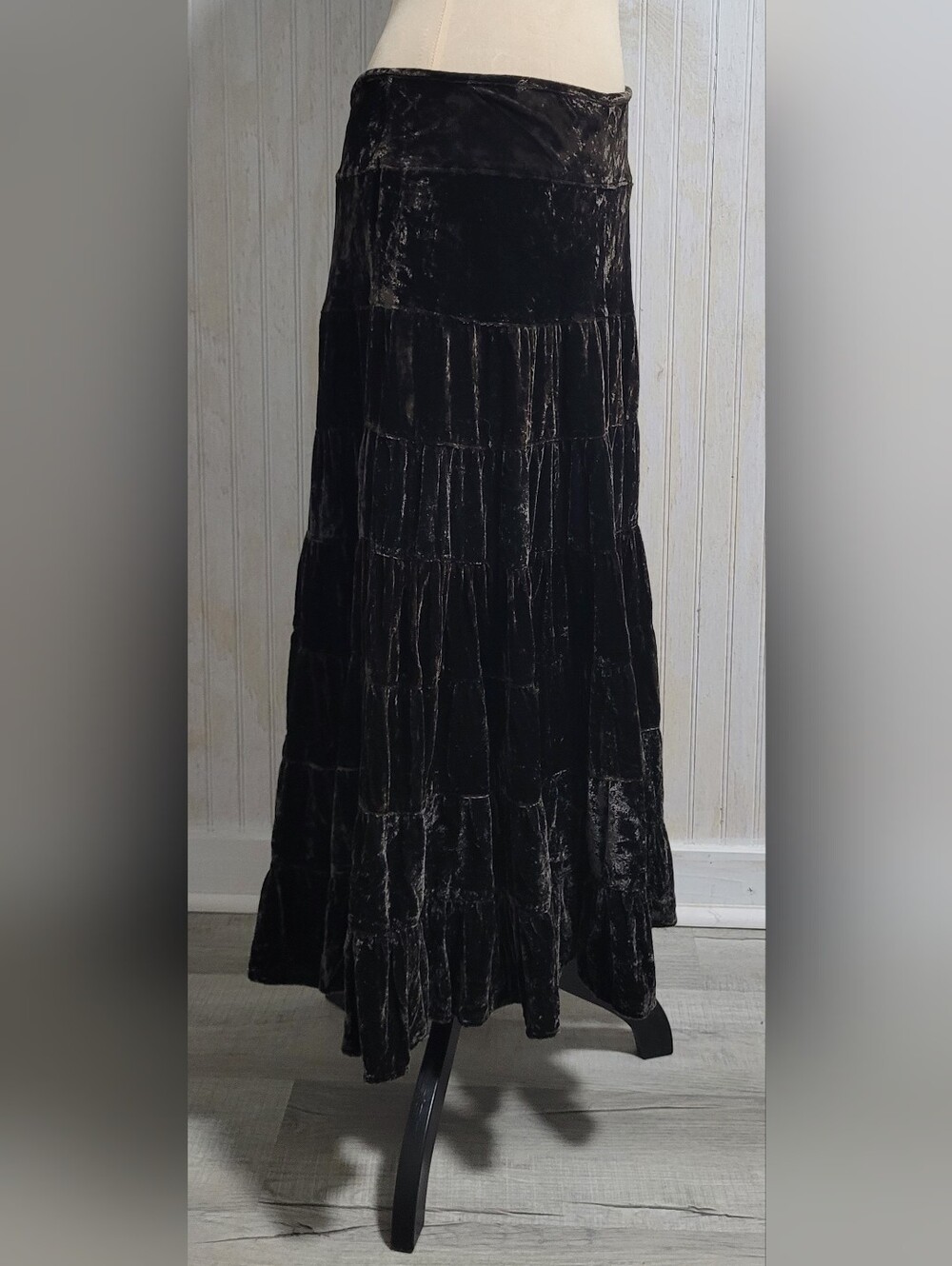 ​Vintage 90s BAGGAGE Dark Espresso Brown Tiered Velvet Maxi Skirt Size Large - Picture 4 of 9